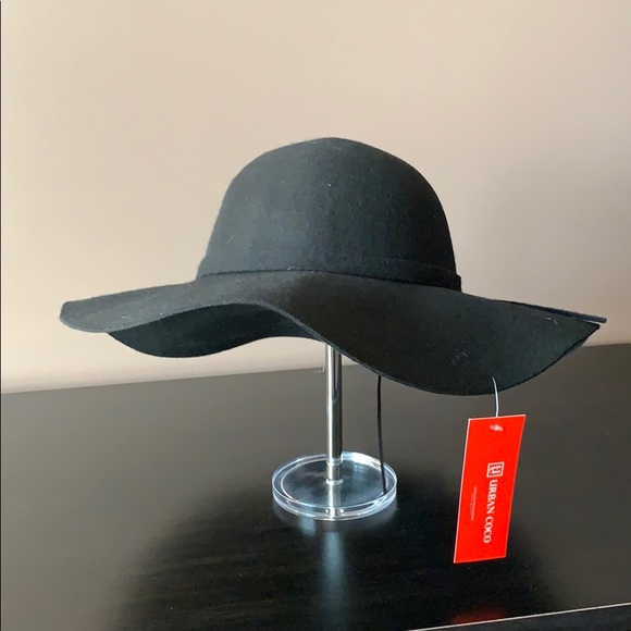 Wool Bowler Hat - Picture 3 of 3